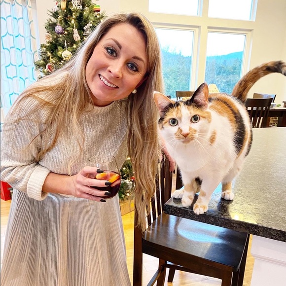 Meet your Posher, Hannah - Picture 13 of 16